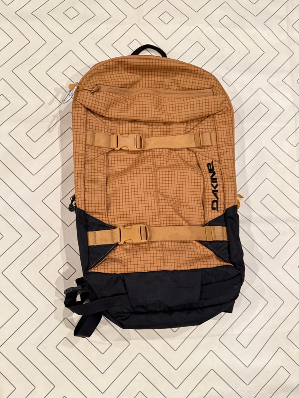 New Dakine Terracotta Mission Pro 18L Backpack